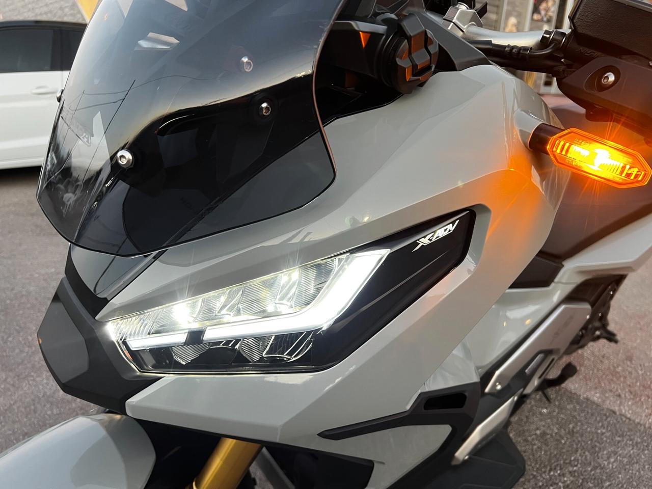 Honda X-ADV 750 Fulled- PARI AL NUOVO