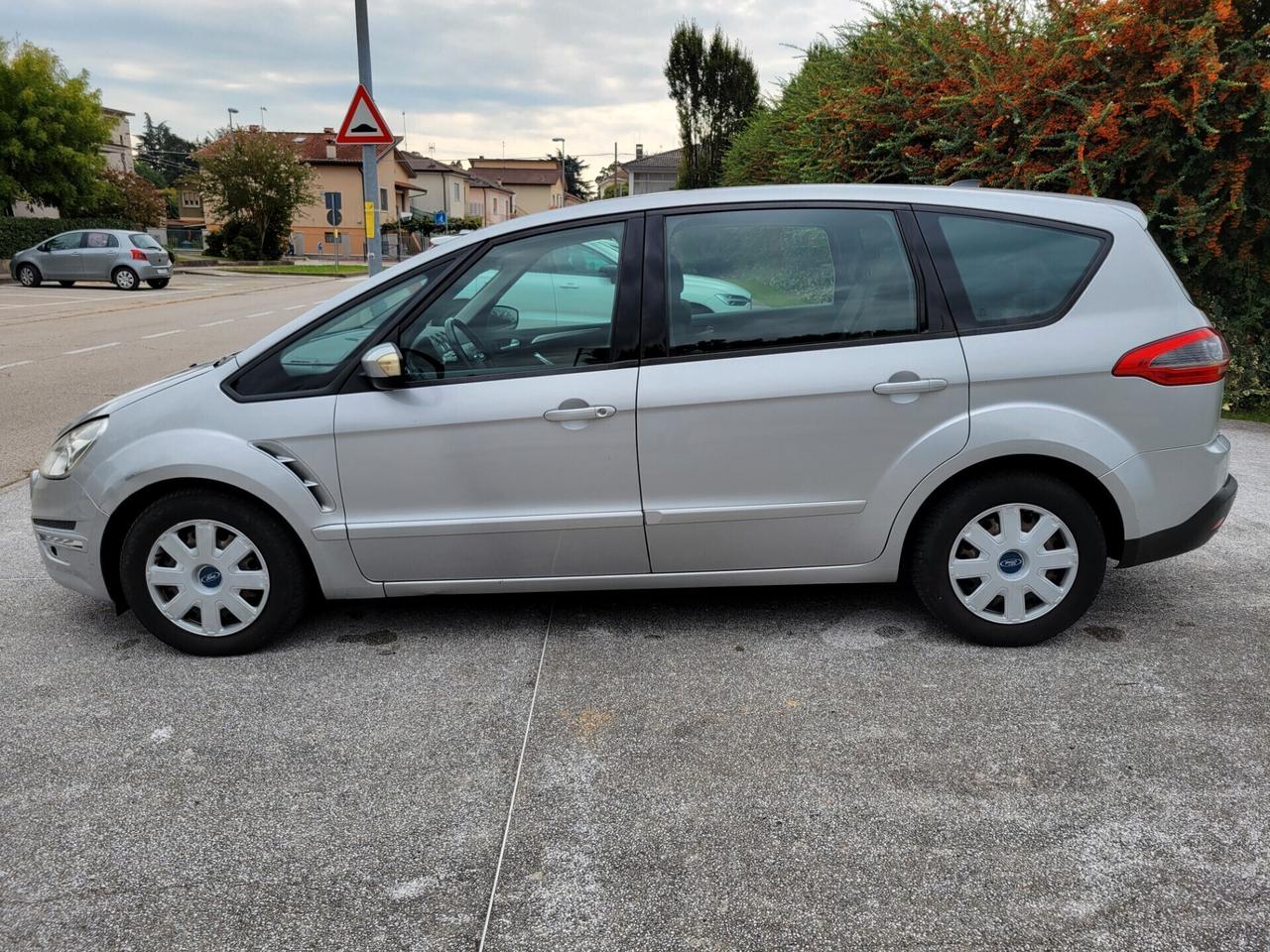 Ford S-Max 2.0 TDCi 163CV Titanium 5 posti