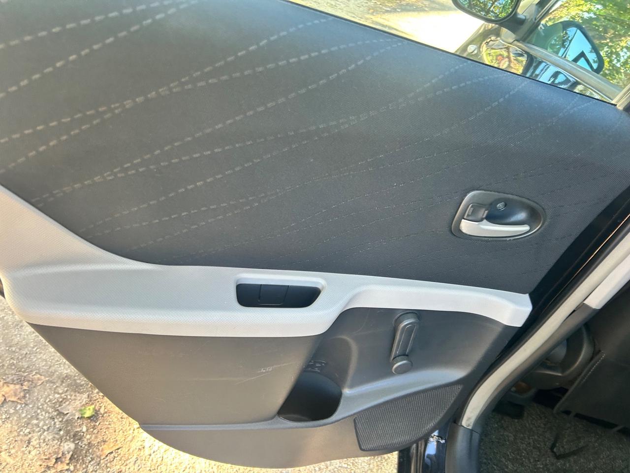 Toyota Yaris 1.4 D-4D 5 porte