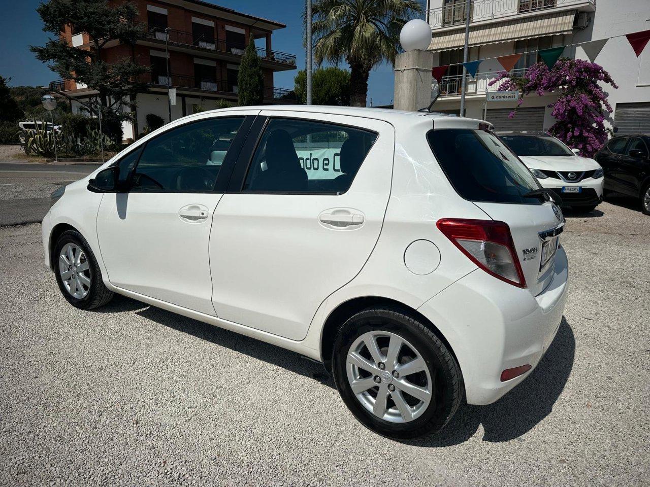 Toyota Yaris 5 Porte Yaris 5p 1.0 Active