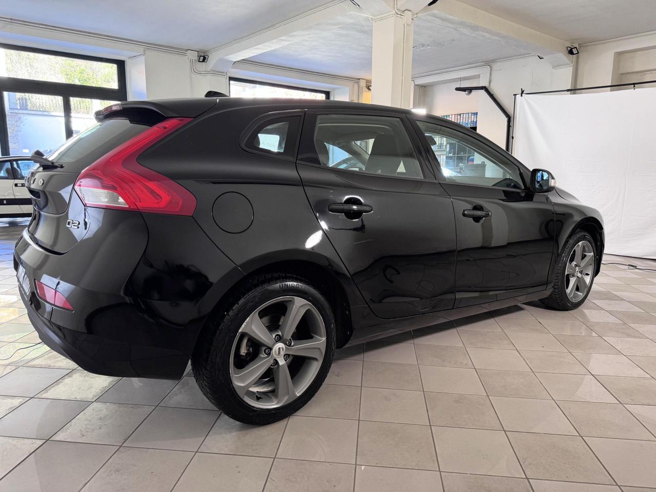 Volvo V40 2.0 d2 Momentum my17