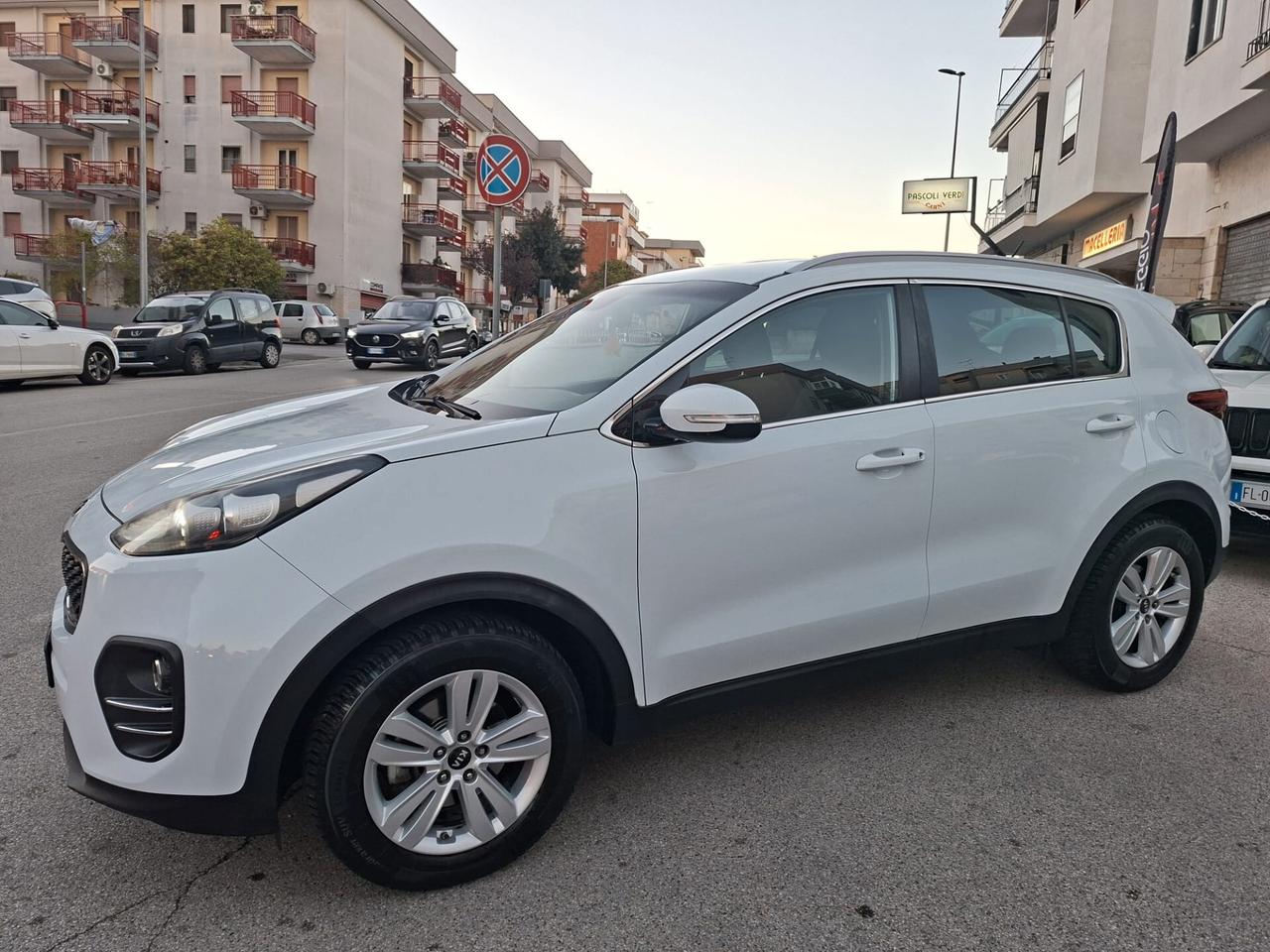 Kia Sportage 1.7 CRDI Cool * Navi * Garantita 12 Mesi