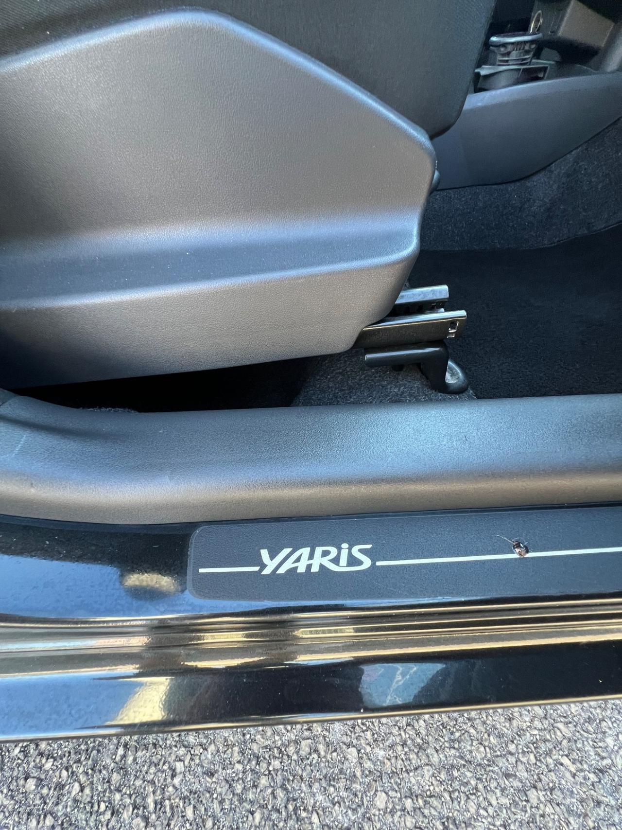 Toyota Yaris 1.0 5 porte Now
