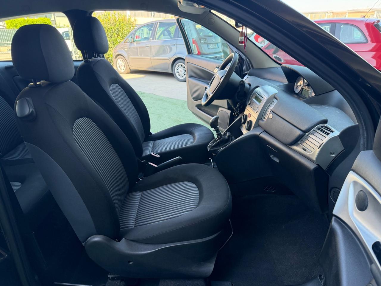 Lancia Ypsilon 1.2 Argento