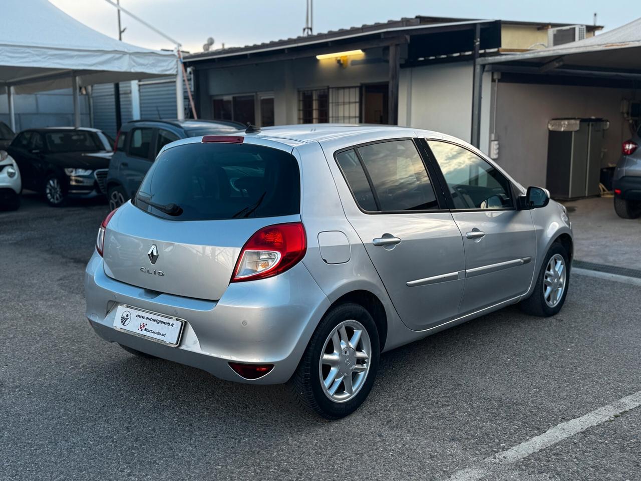 Renault Clio 1.5 dCi 90CV Dynamique - 2011