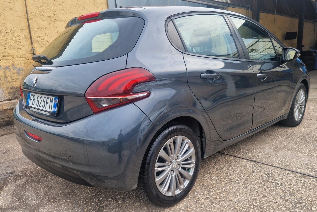 Peugeot 208 82CV 5 porte Access NEOPATENTATI
