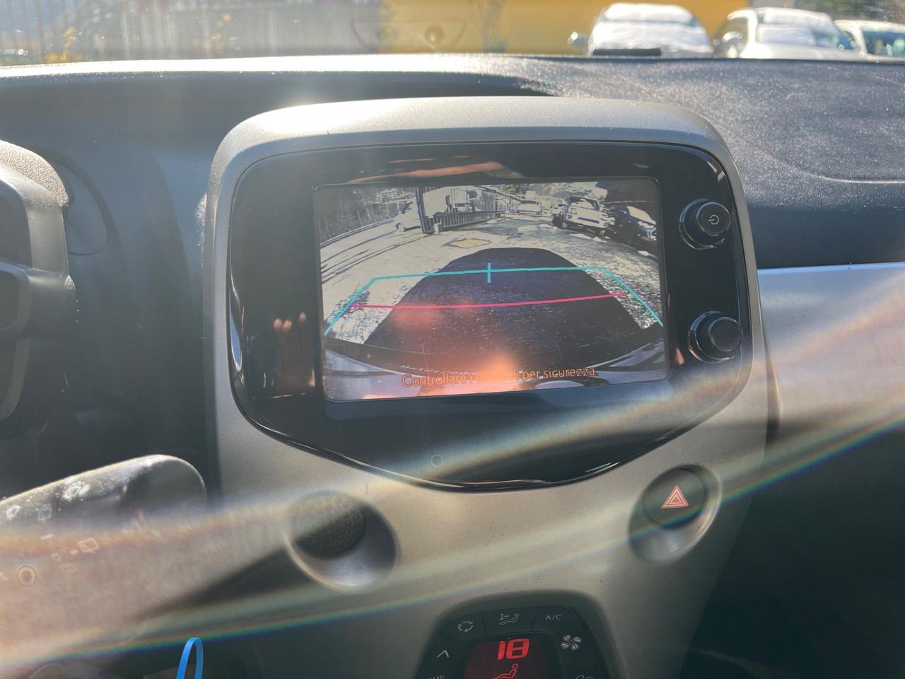 Toyota Aygo 1.0 VVT-i 69 CV 5 porte x-business