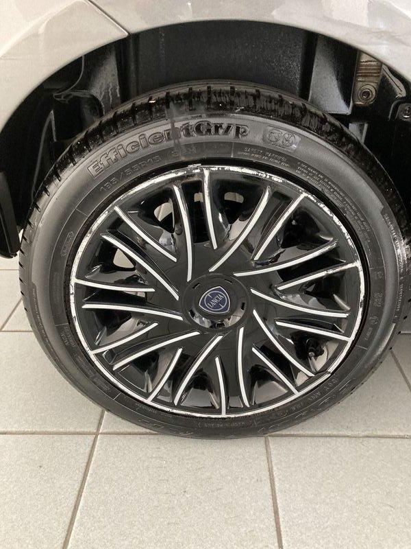 Lancia Ypsilon Ypsilon 1.2 69 CV 5 porte Platinum