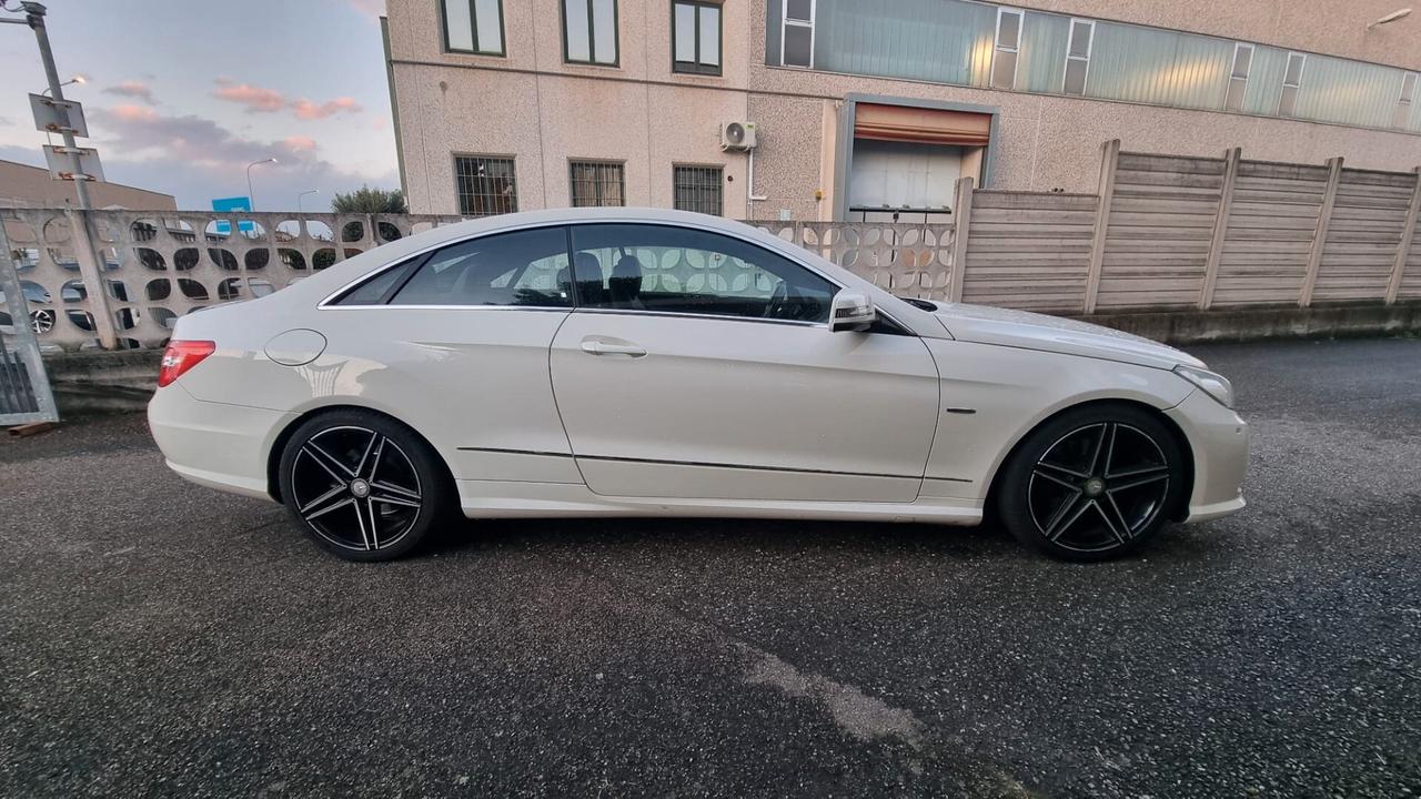 Mercedes-benz E 250 220 CDI BlueEFFICIENCY Avantgarde