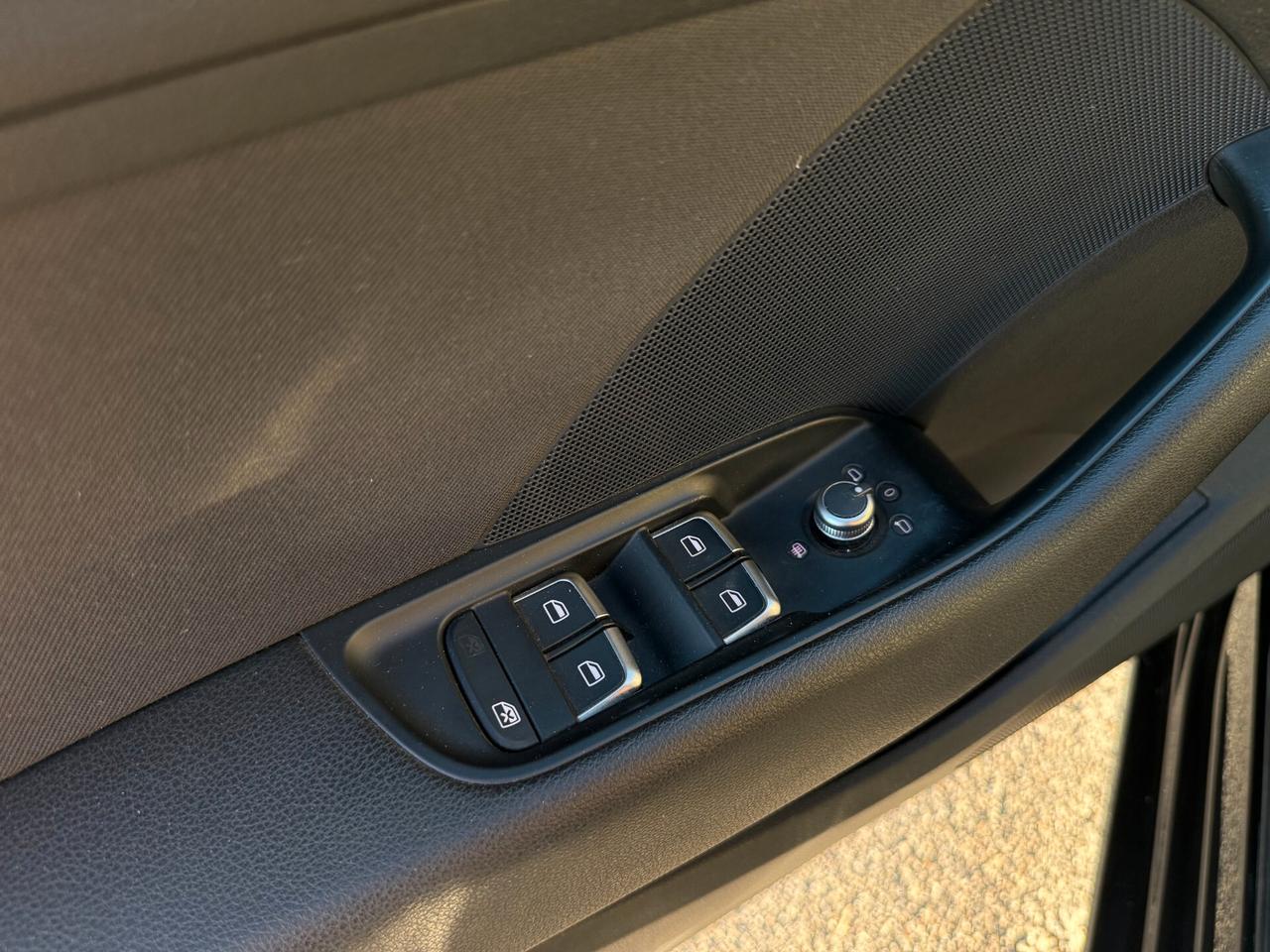 Audi A3 SPB /2.0 TDI 150CV/AUTOMATICA/LED/NAVI