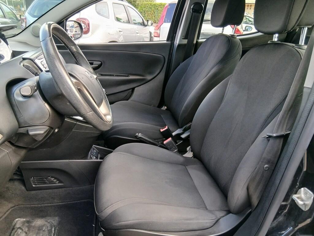 Lancia Ypsilon 5 Porte 1.2 Gold