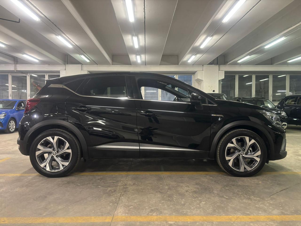 RENAULT Captur 1.6 E-Tech hybrid RS Line 145cv auto