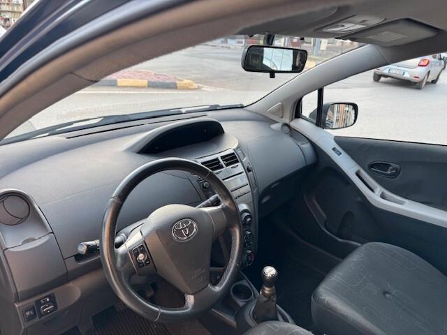 Toyota Yaris 1.0 5 porte Sol