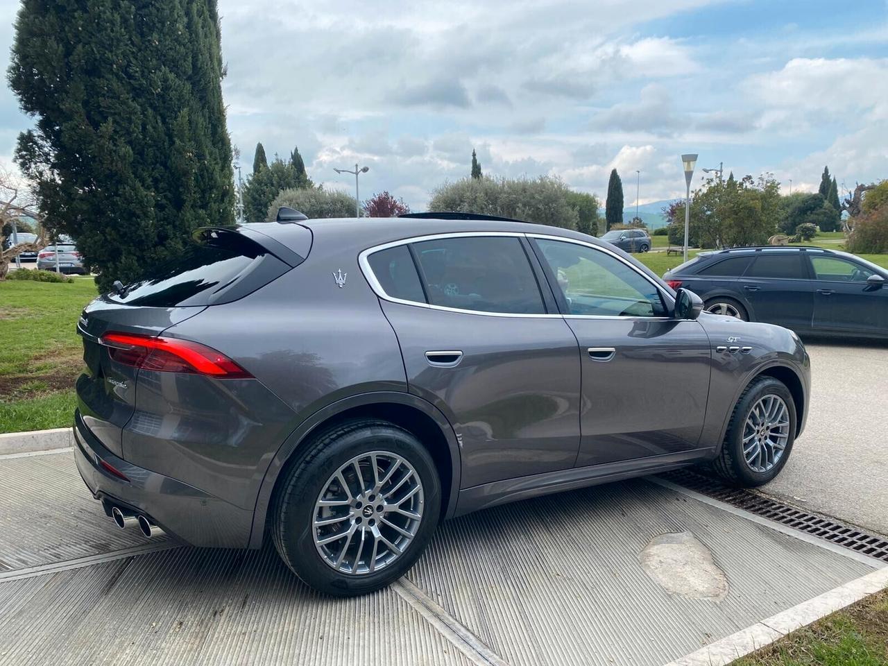 Maserati Grecale MHEV 300 CV AWD GT