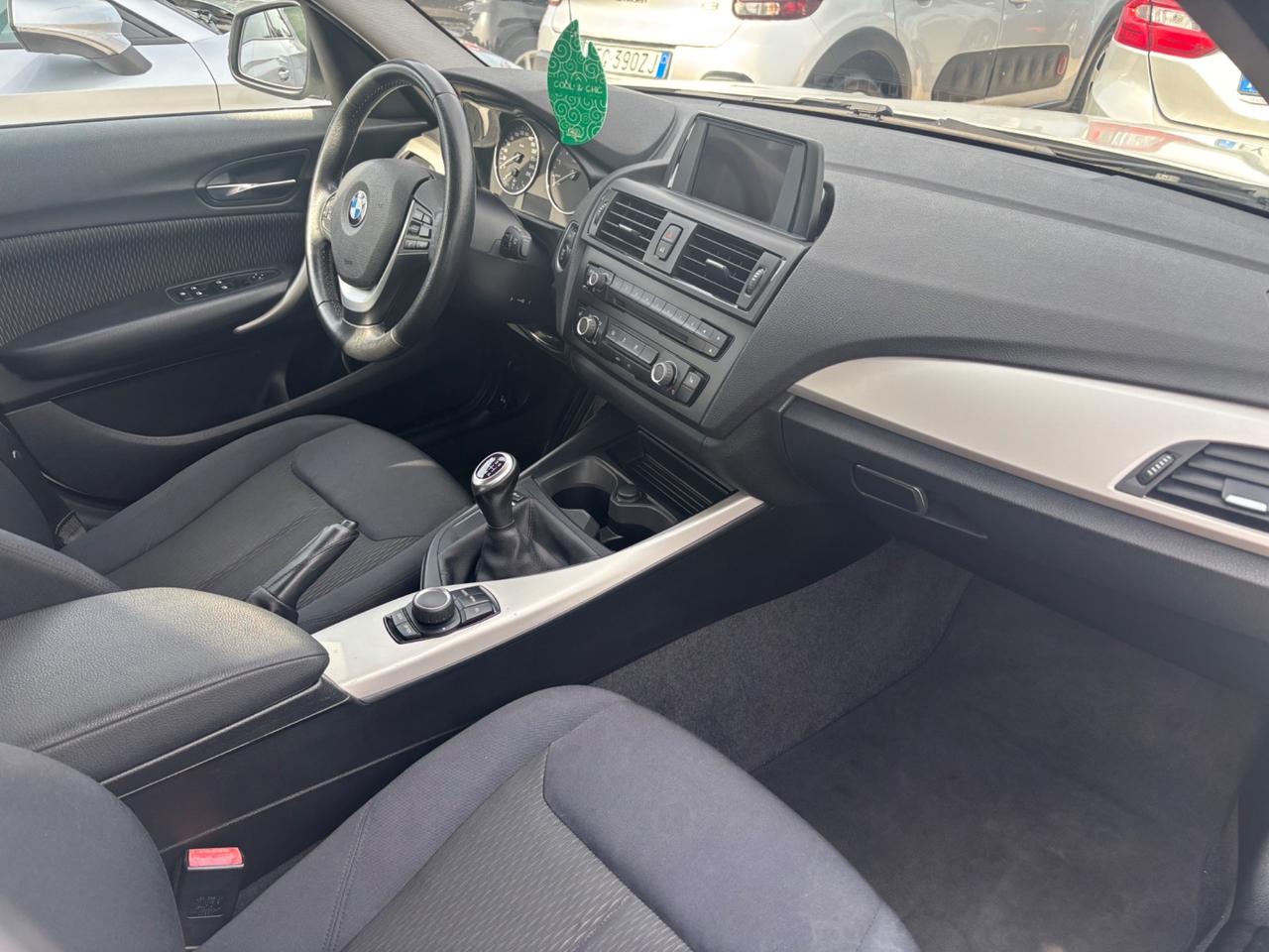 Bmw 114 114i 5p. Sport