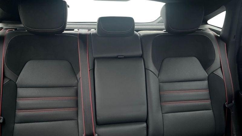 Renault Arkana 1.6 E-Tech full hybrid R.S. Line Auto 145cv OTS 1.6 E-Tech full hybrid R.S. Line Auto 145cv