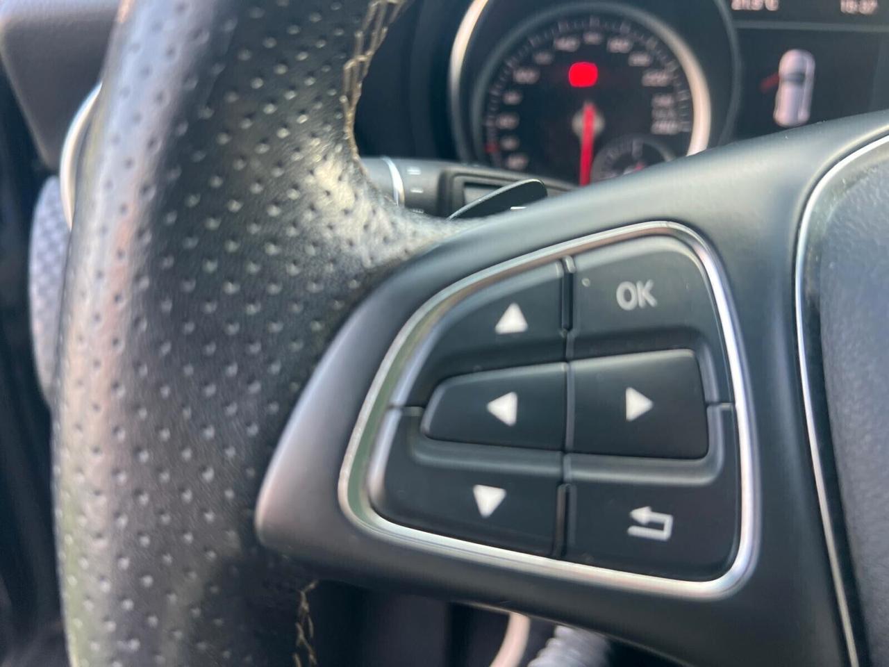 MB CLASSE A 180D AUTOM PREMIUM NEOP UNIPROP