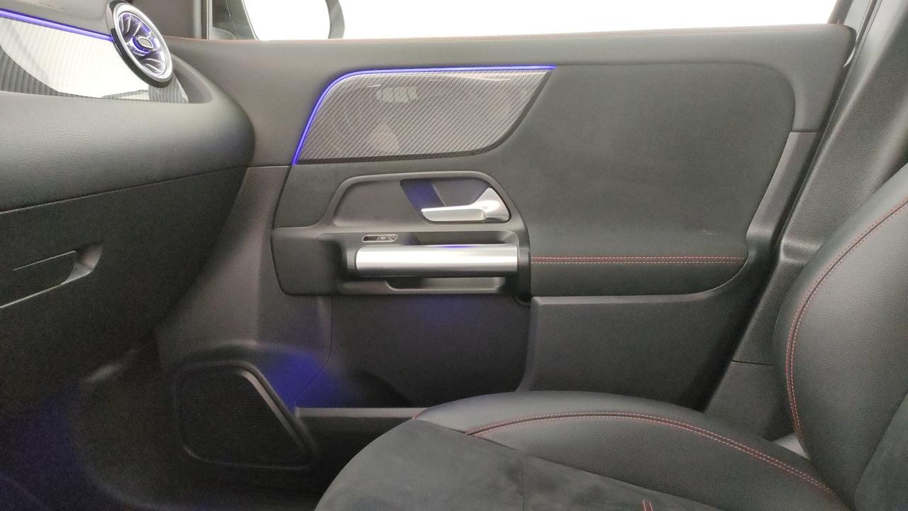 Mercedes-Benz GLA 200 d Premium auto