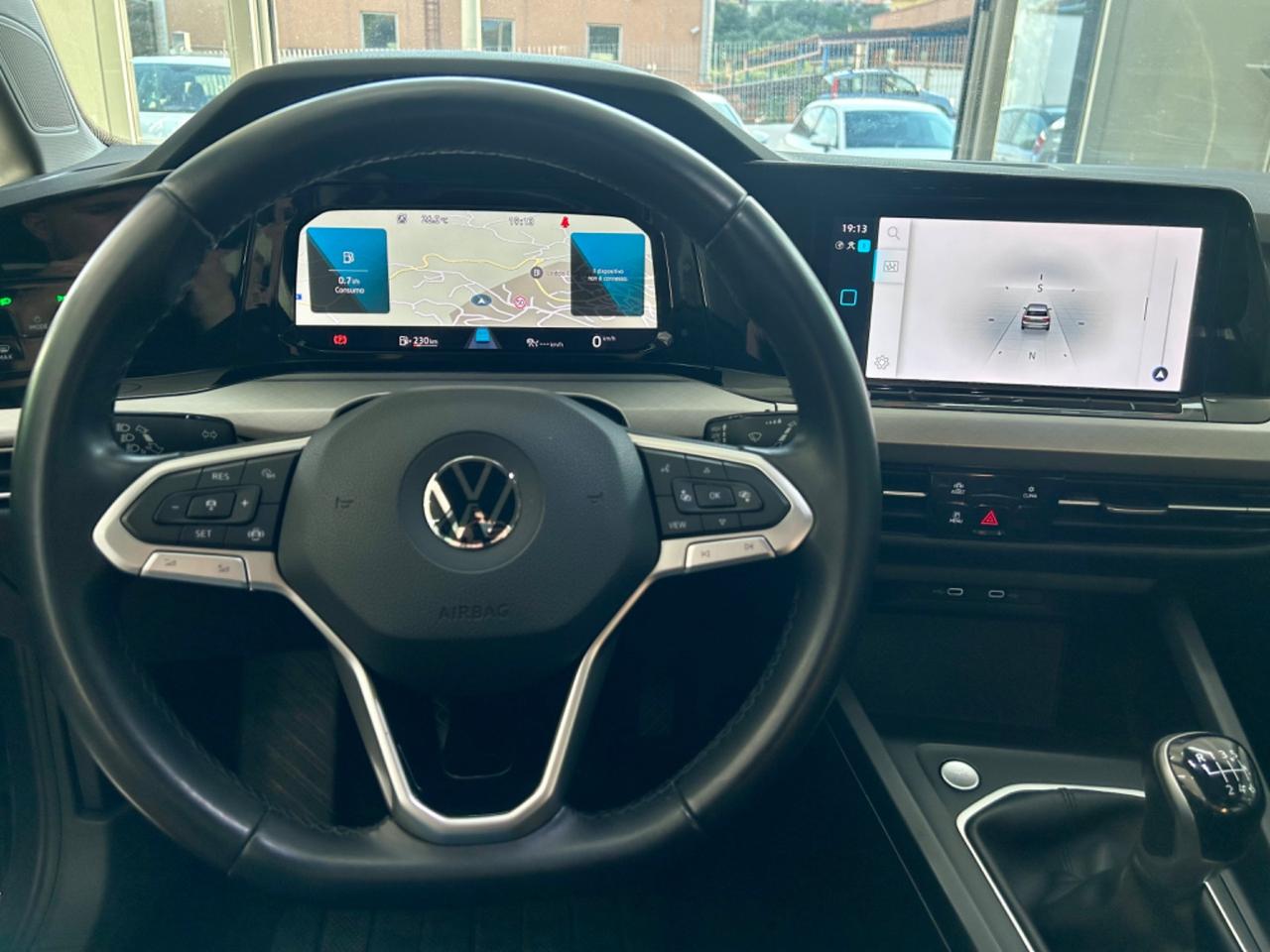 VW Golf 8 2.0 TDI 115 CV SCR Life FINANZIABILE