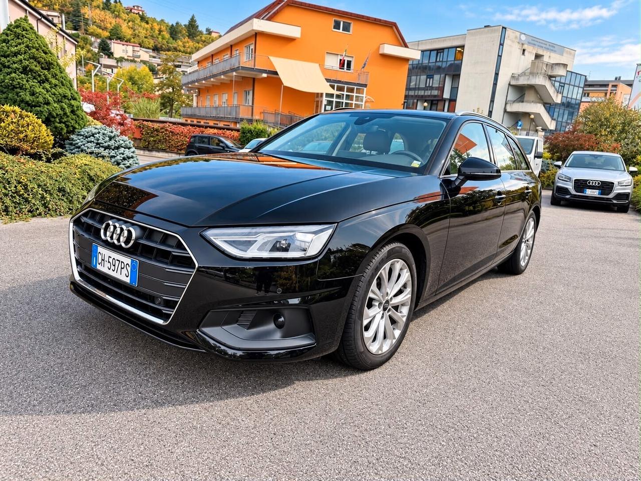 Audi A4 Avant 35 TDI/163 CV S tronic Business TETTO APRIBILE