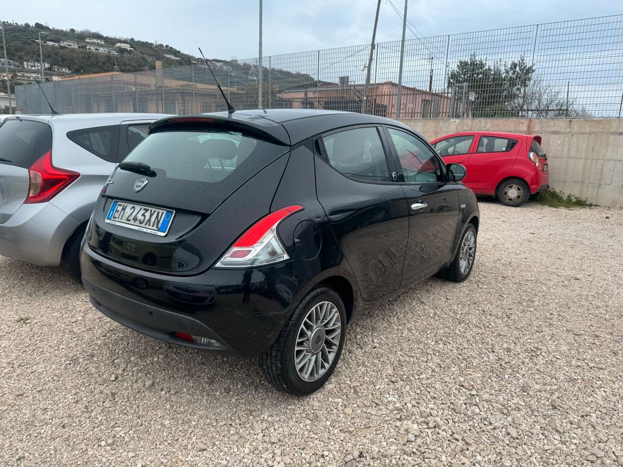 Lancia Ypsilon 1.2 69 CV 5 porte GPL Ecochic Gold