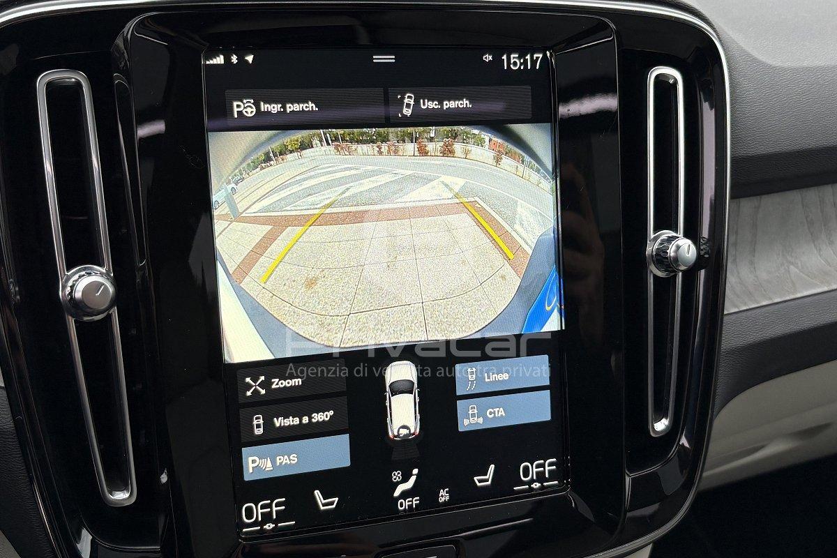 VOLVO XC40 B4 AWD Geartronic Momentum Pro