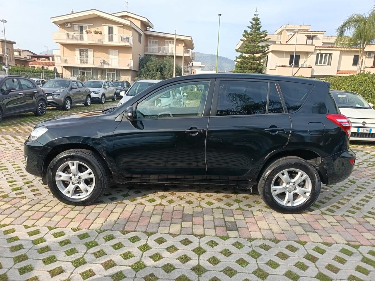 Toyota RAV 4 RAV4 2.2 D-4D 150 CV DPF Sol