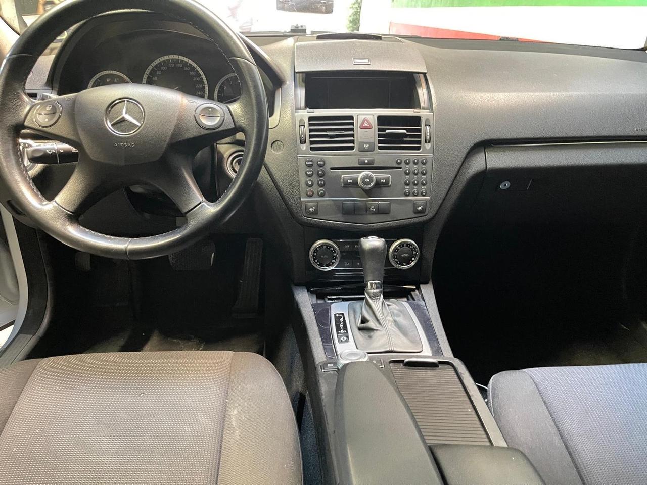 Mercedes-benz C 200 180 BlueEFFICIENCY Avantgarde