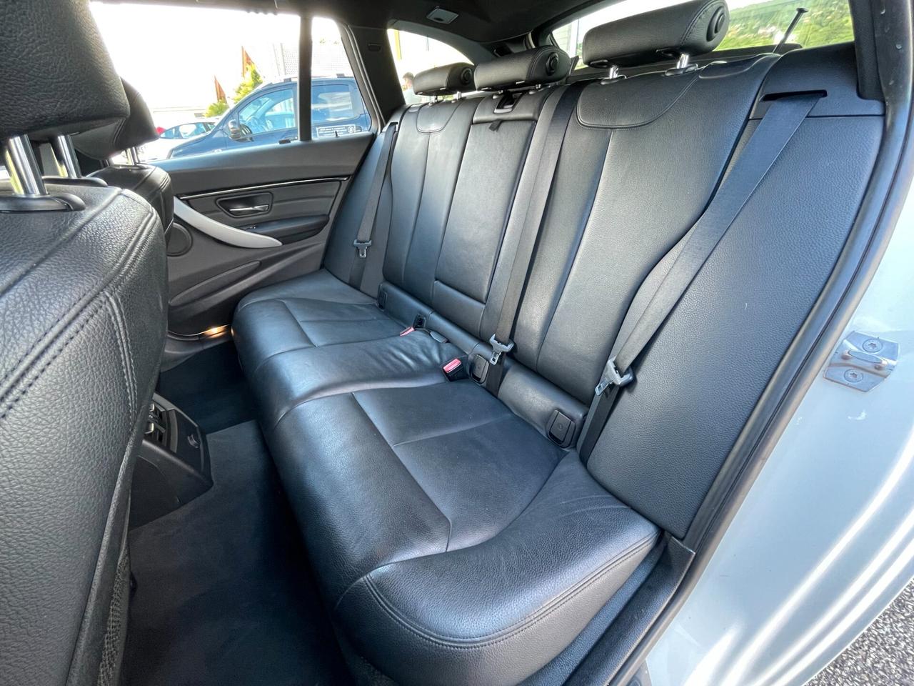 Bmw 330dA xDrive Touring Msport 4x4