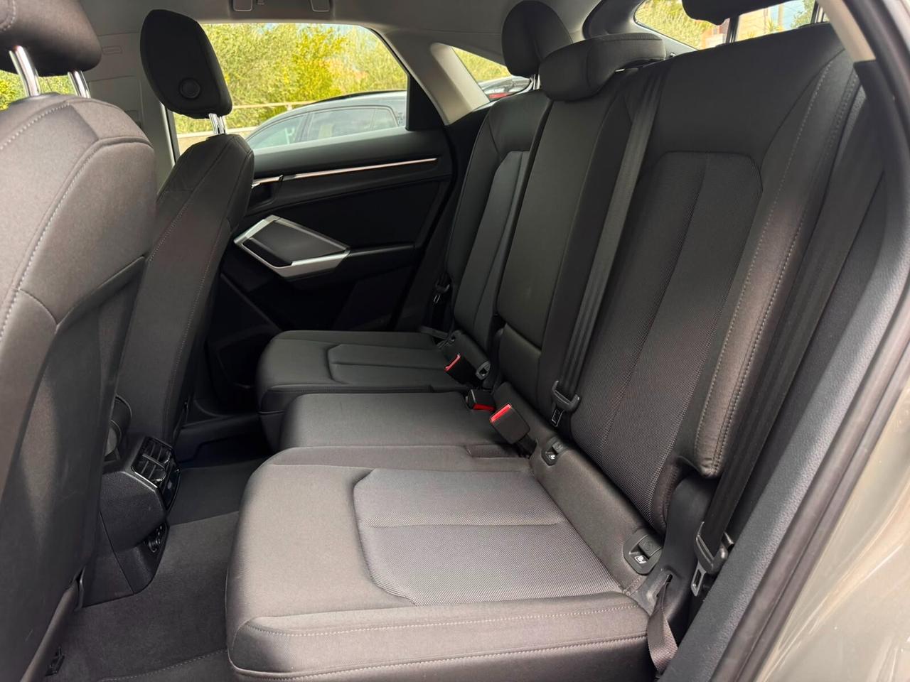 Audi Q3 SPB 35 TDI quattro S tronic Business Plus