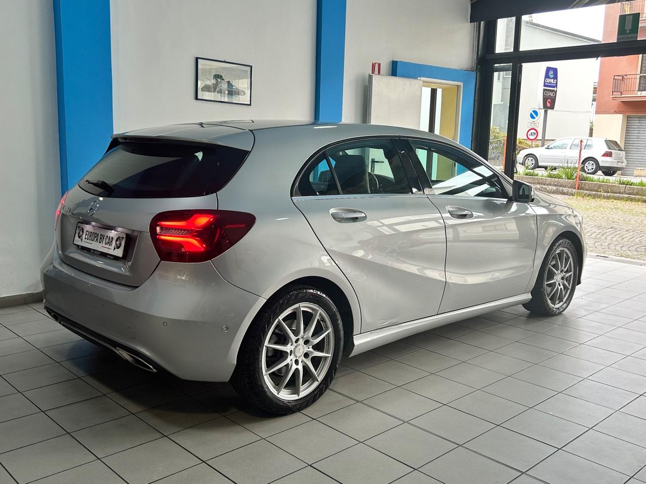 Mercedes-benz A 180 A 180 d Automatic Premium Dark Night Edition