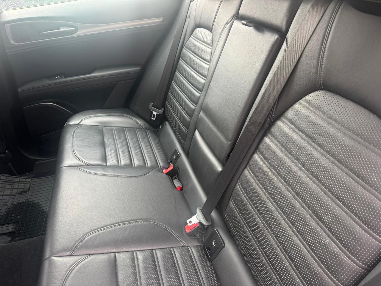 Alfa Romeo Stelvio 2.2 Td 210 CV AT8 Q4 Garanzia