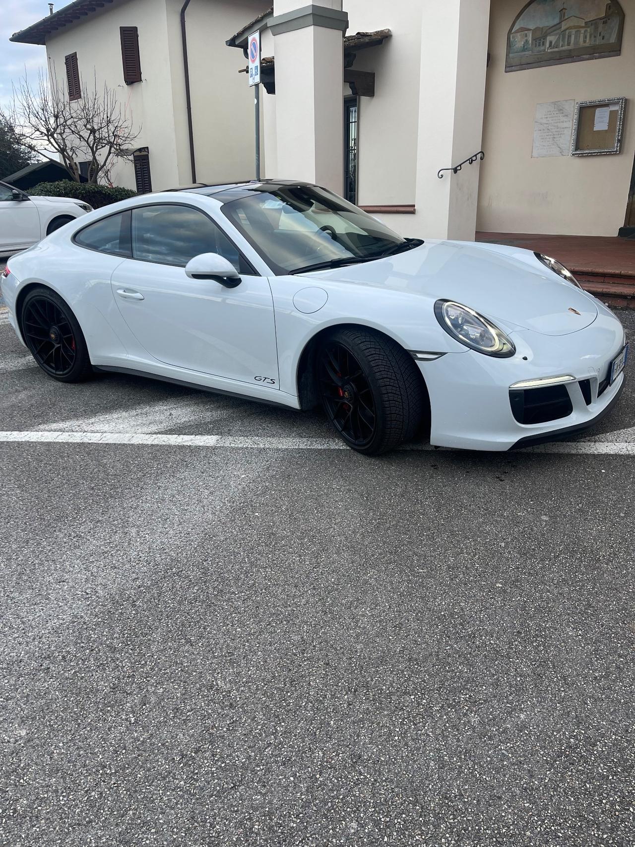 Porsche 911 Carrera 4S