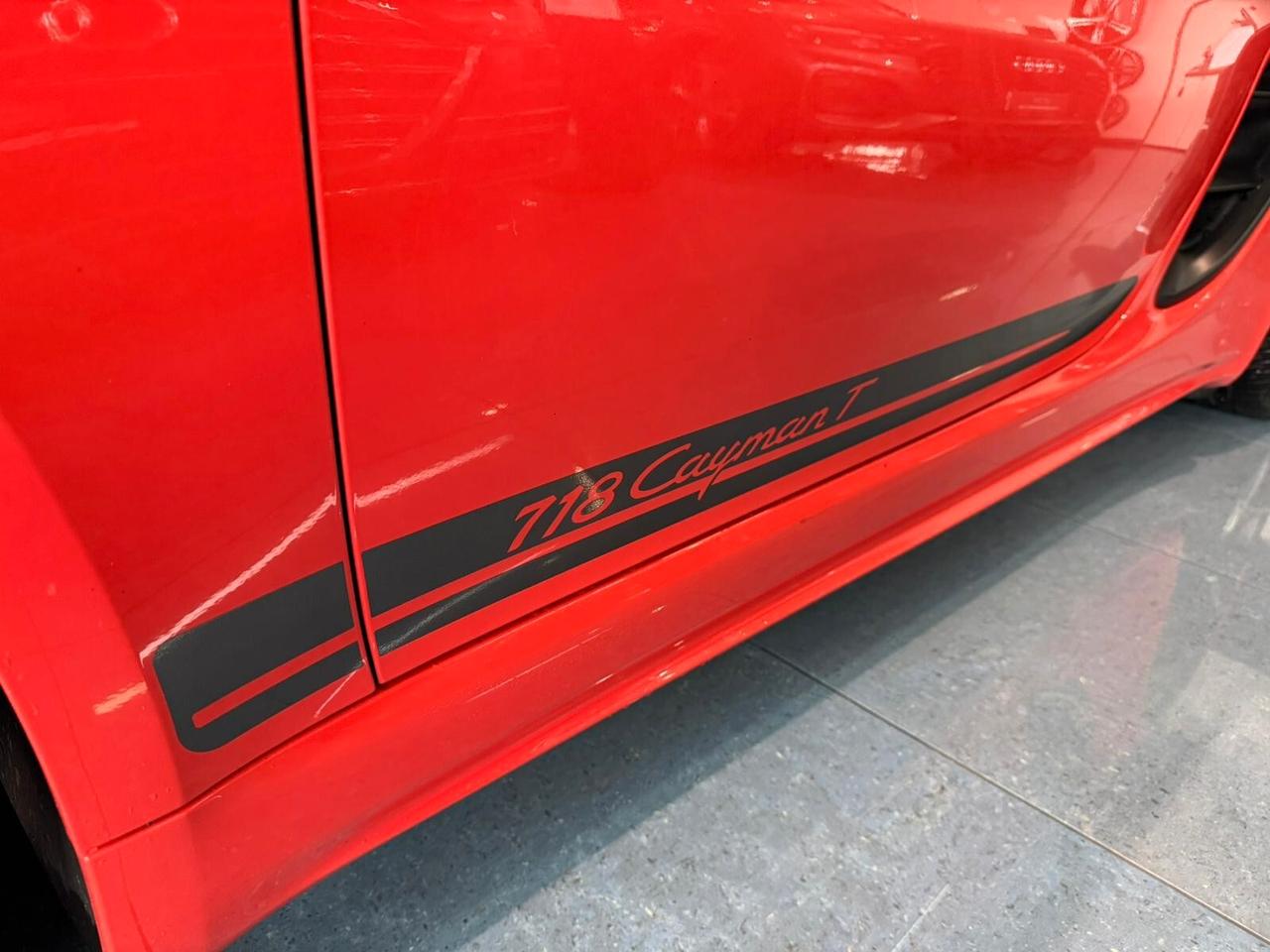 Porsche Cayman 718 T