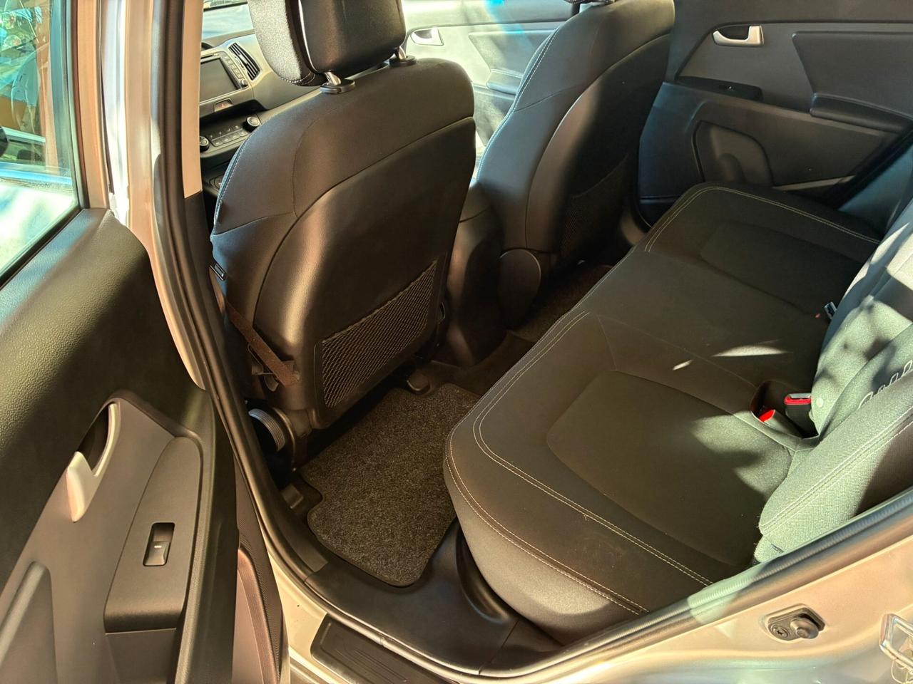 Kia Sportage 1.7crdi full tetto navi retro-14