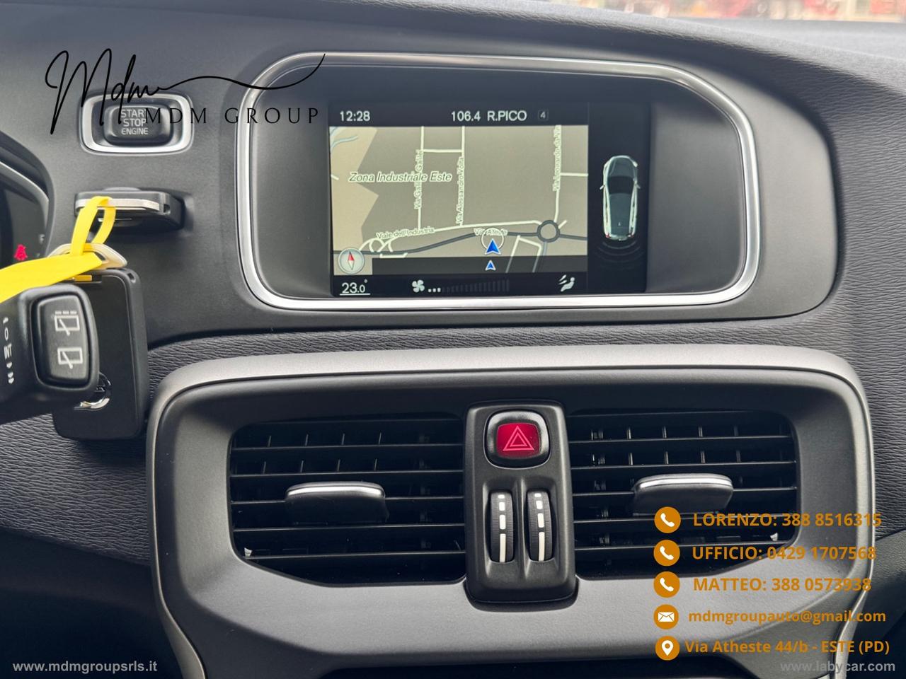 VOLVO V40 D2 Geartronic R-design Momentum