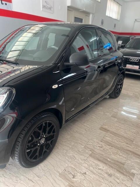 Smart ForFour 70 1.0 Passion