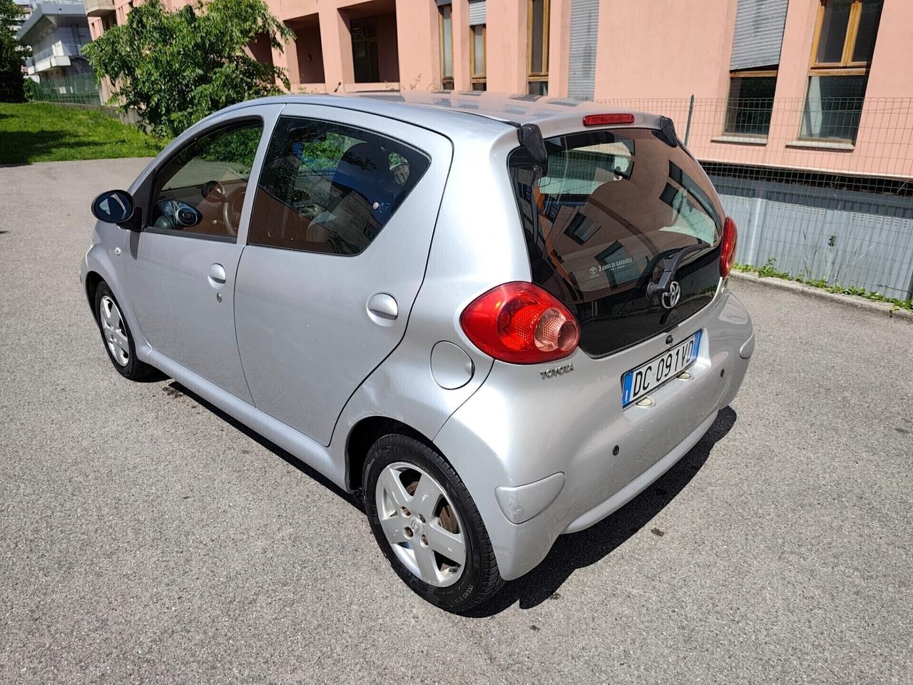 Toyota Aygo 1.0 Benz 5 porte automatica