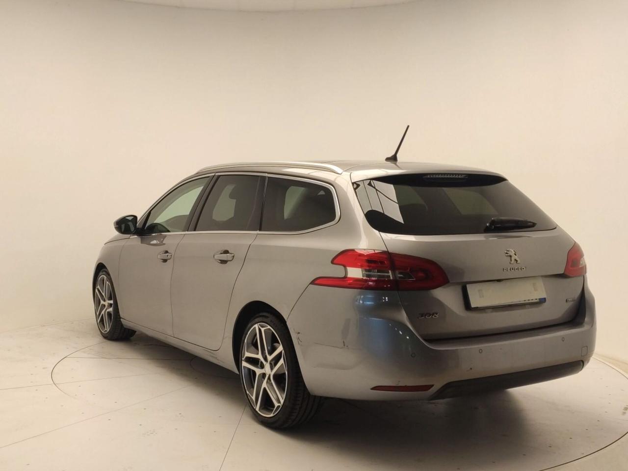 Peugeot 308 BlueHDi 150 S&S SW Allure
