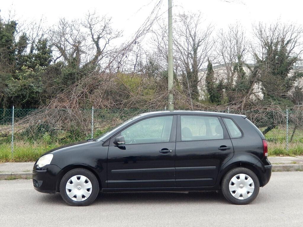 VOLKSWAGEN POLO IV 1.2 benzina - NON TRATTABILE!