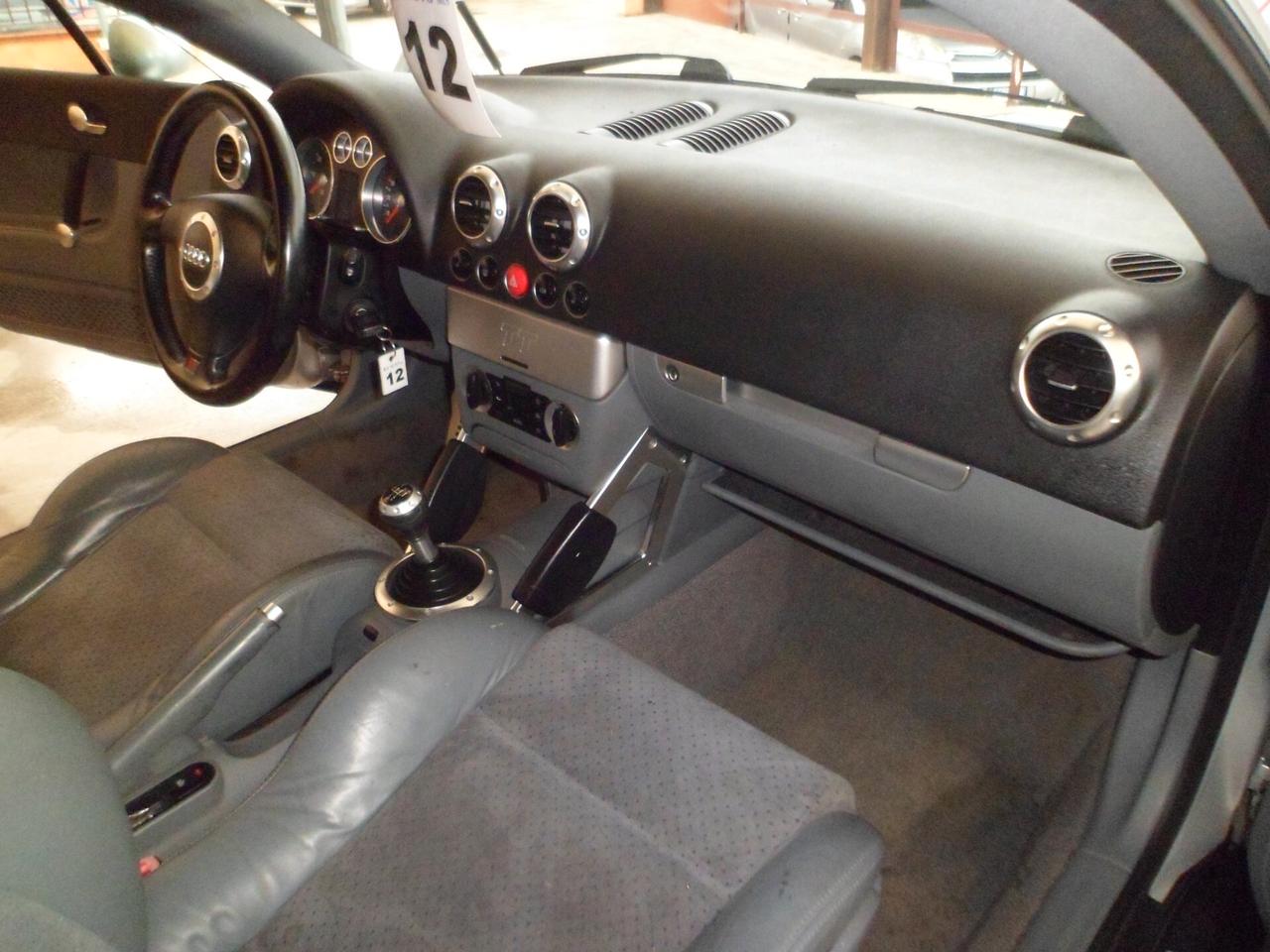 Audi TT Coupé 1.8 T 20V 179 CV cat full 99