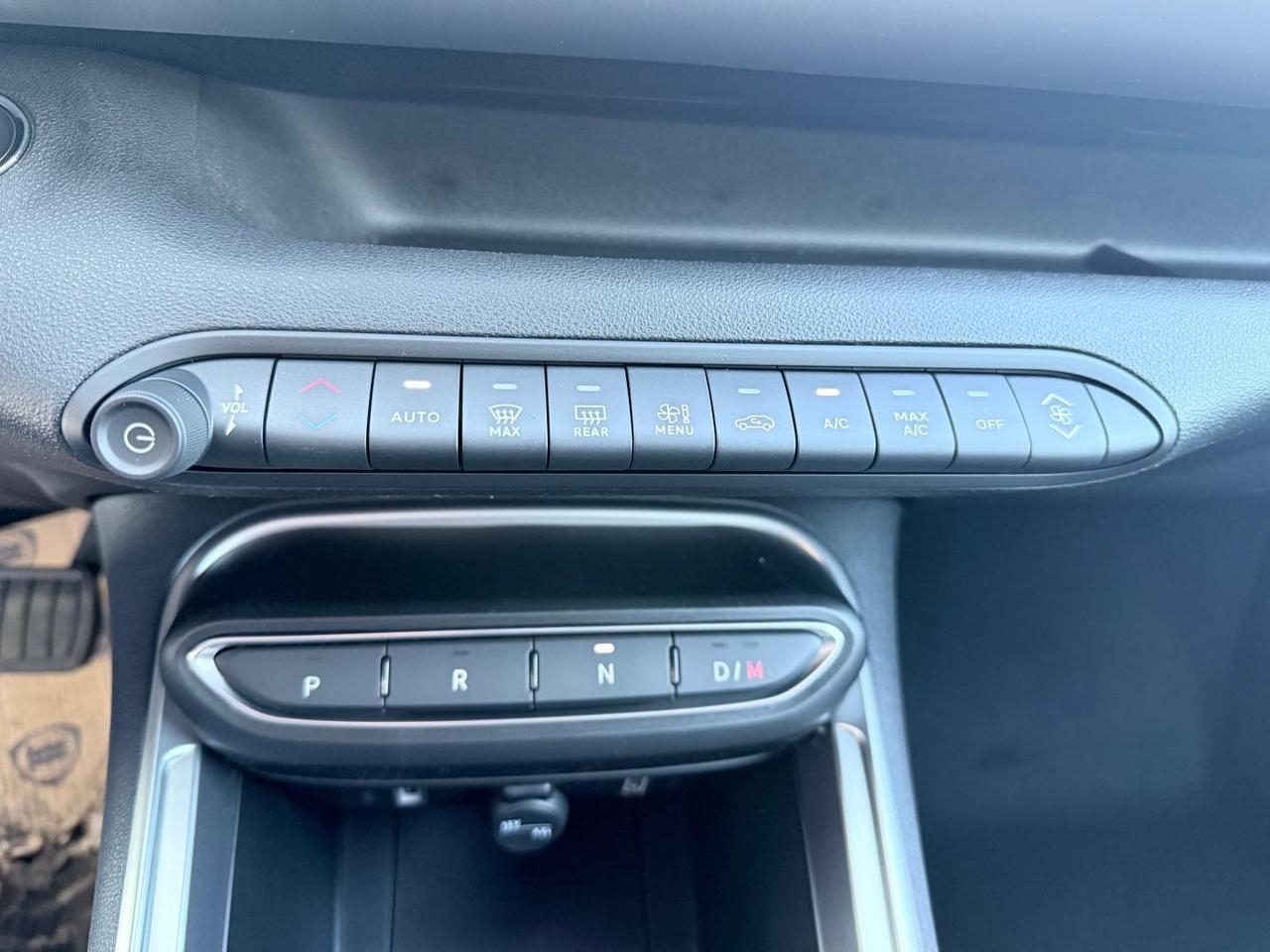 Jeep Avenger 1.2 turbo e-hybrid mhev Upland 4xe 145cv edct6