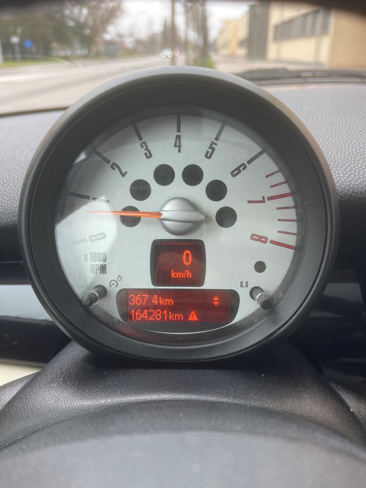 Mini 1.6 16V One (55kW)