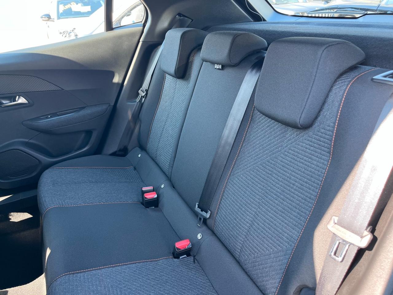 Peugeot 2008 Hybrid 110 Edition e-DCS6 Automatic Km0