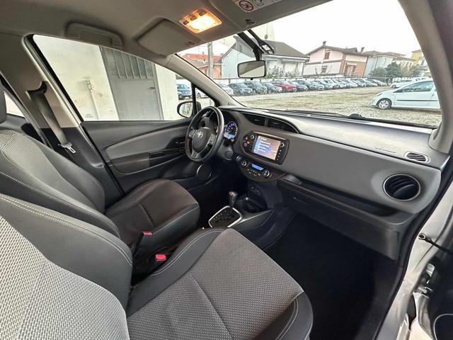 TOYOTA Yaris 1.5 Hybrid 5 porte Active AUTOMATICA PER NEOPATENT