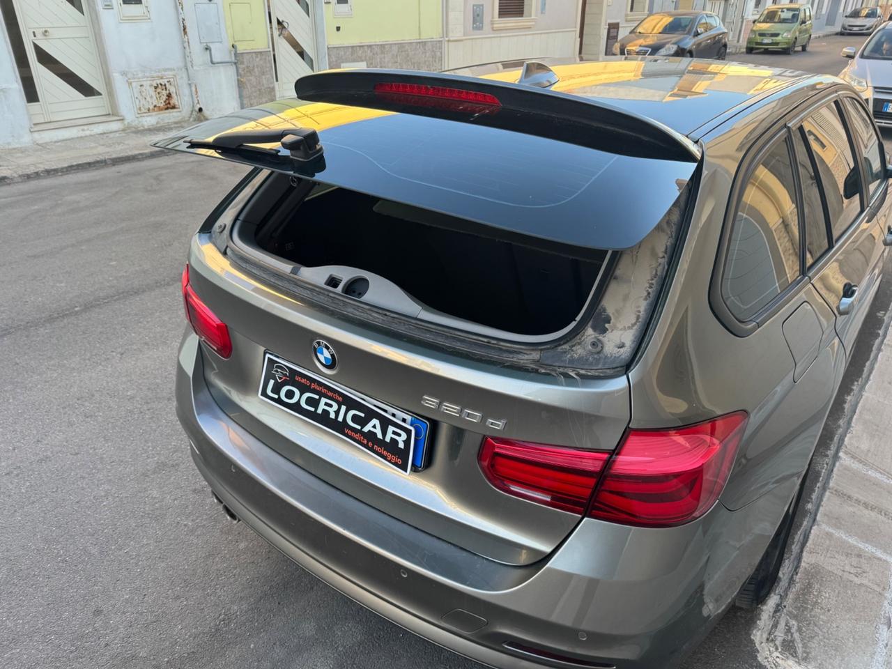 Bmw 320 Touring Luxury led nav