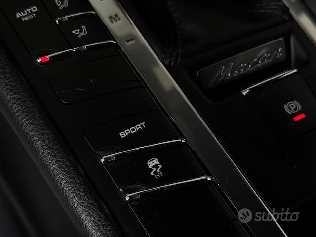 Porsche Macan 3.0d S 250cv PDK MY16 CAM 360 KM CER