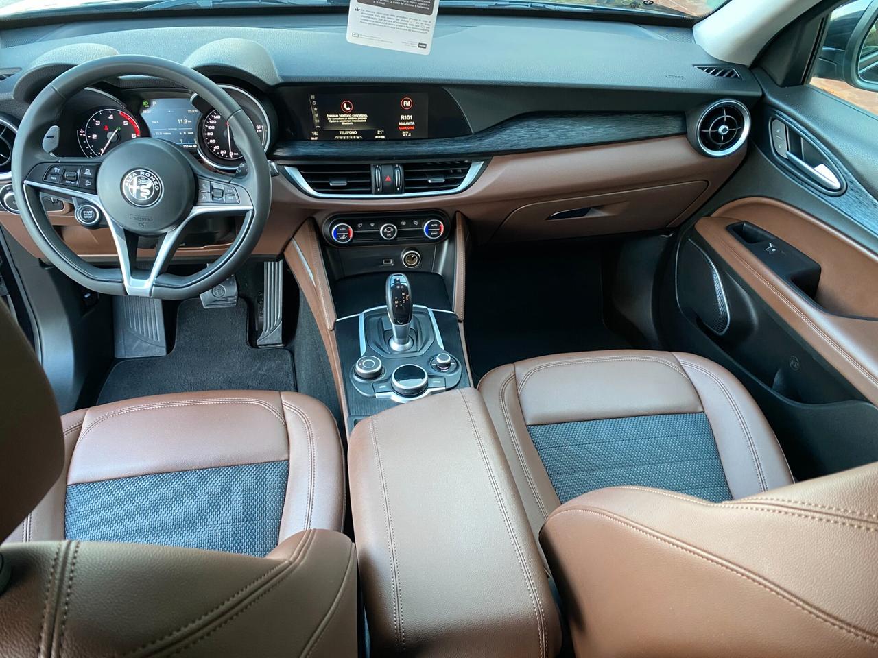 Alfa Romeo Stelvio 2.2 Turbodiesel 210 CV AT8 Q4 Executive MY19 NAVI&XENO