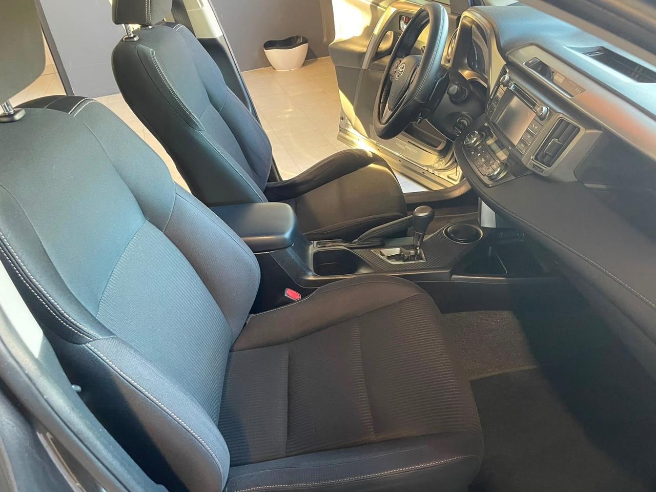 TOYOTA RAV 4 2.2 D 110KW 4WD CAMBIO AUT.