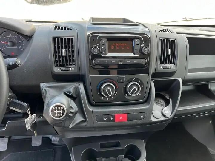 Peugeot Boxer 328 L1H1 120CV BLUEHDI